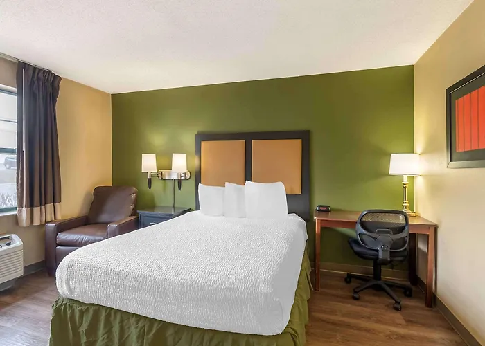 Extended America - Chicago - Woodfield Mall Hotel