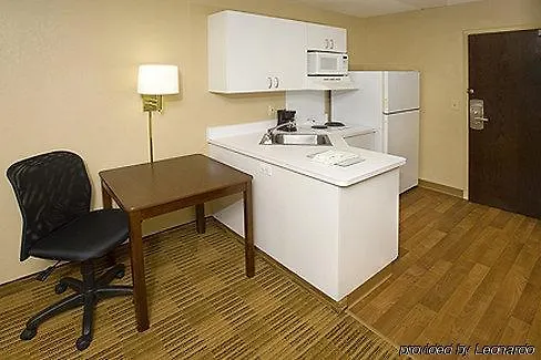 Extended America - Chicago - Woodfield Mall 2*