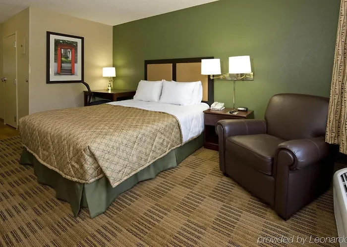 Extended America - Chicago - Woodfield Mall Hotel