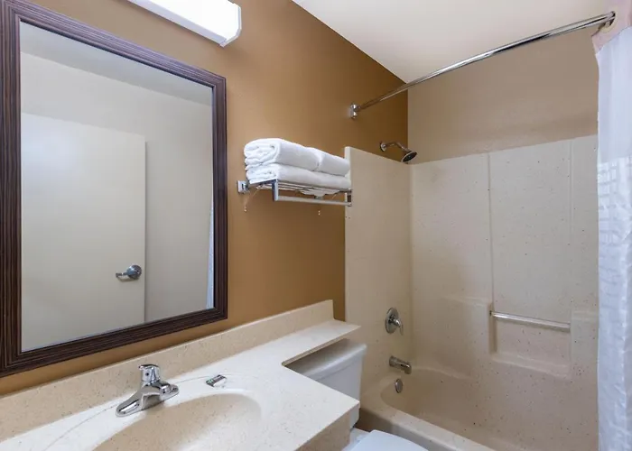 Extended America - Chicago - Woodfield Mall Hotel 2*